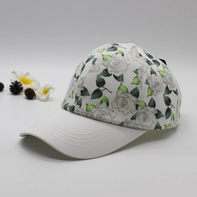 Лятна дамска шапка с флорален десен в няколко разцветки 