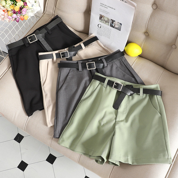 Стилни къси дамски панталони изчистен модел с висока талия в няколко цвята