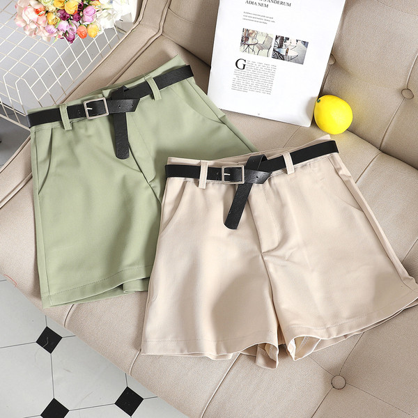 Стилни къси дамски панталони изчистен модел с висока талия в няколко цвята