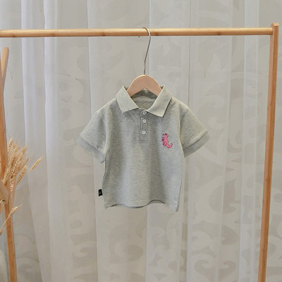 Gyerek póló fiúknak négy színben gombokkal és hímzéssel