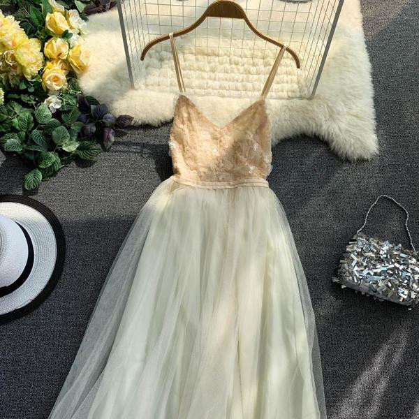 Модерна дамска рокля с пайети и тюл в няколко цвята