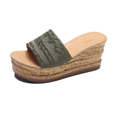 Κομψές γυναικείες παντόφλες από δερμάτινης σε τρία χρώματα