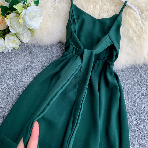 Modern hosszú női ruha sima modell, csupasz háttal több színben