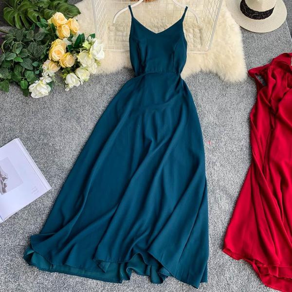 Modern hosszú női ruha sima modell, csupasz háttal több színben