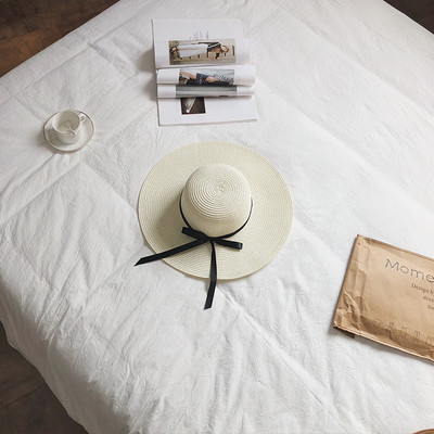 Modern strandkalap három színben és szalaggal