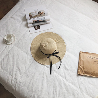 Modern strandkalap három színben és szalaggal