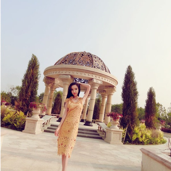 Rochie elegantă de damă în alb, verde și galben