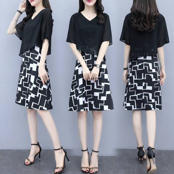 Rochie modernă de damă cu decolteu în V de culoare neagră