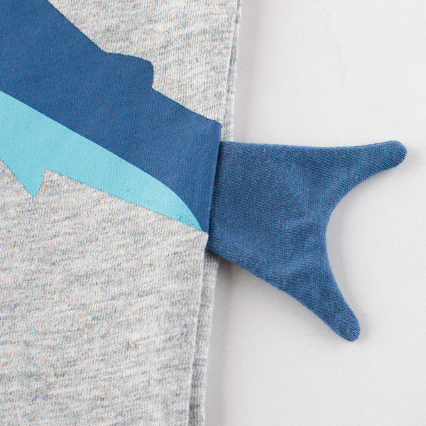 Tricou pentru copii pentru baieti in gri cu aplicatie