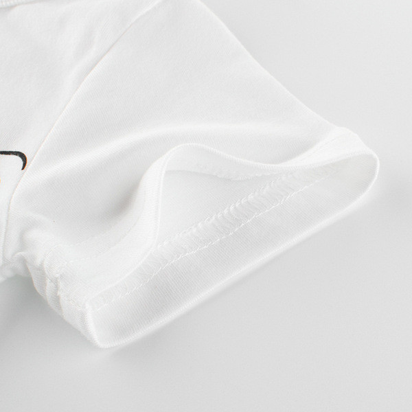 Napi gyerek póló fiúknak fehér színben, rátéttel