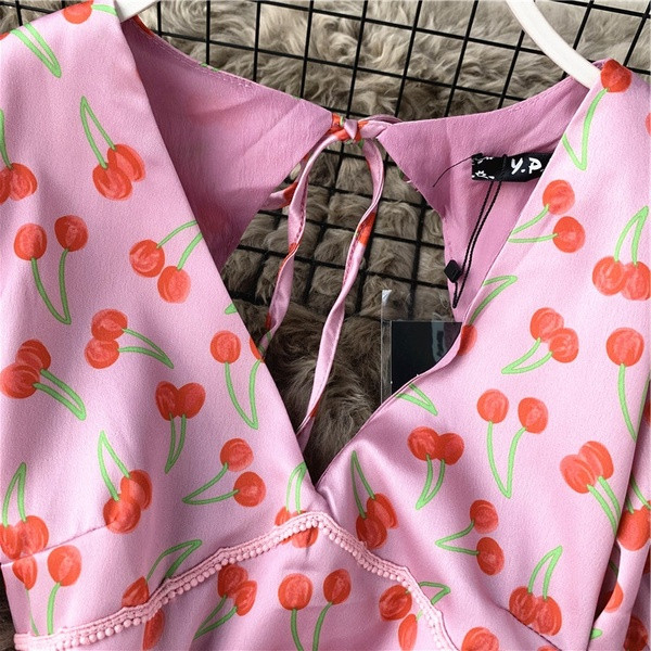 Modern női ruha csupasz háttal és rövid ujjal, két színben