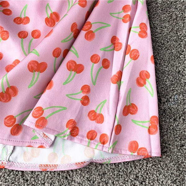 Modern női ruha csupasz háttal és rövid ujjal, két színben