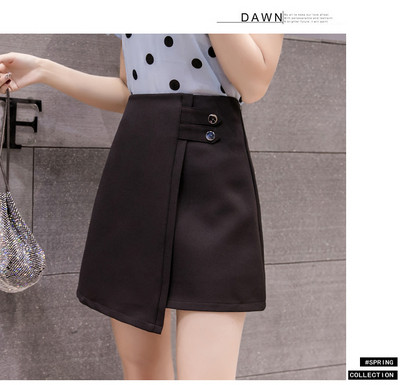 Σύγχρονο γυναικείο φόρεμα με ψηλή μέση σε λευκό και μαύρο χρώμα