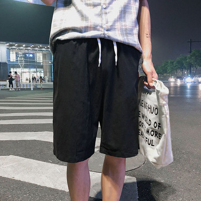 Изчистен модел къси мъжки панталони с джобове в няколко цвята