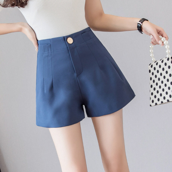 Модерен дамски къс панталон в три цвята