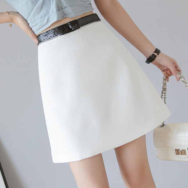 Μοντέρνα γυναικεία φούστα με υψηλή μέση σε μαύρο και άσπρο χρώμα