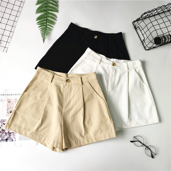 Ежедневни дамски къси панталони в три цвята