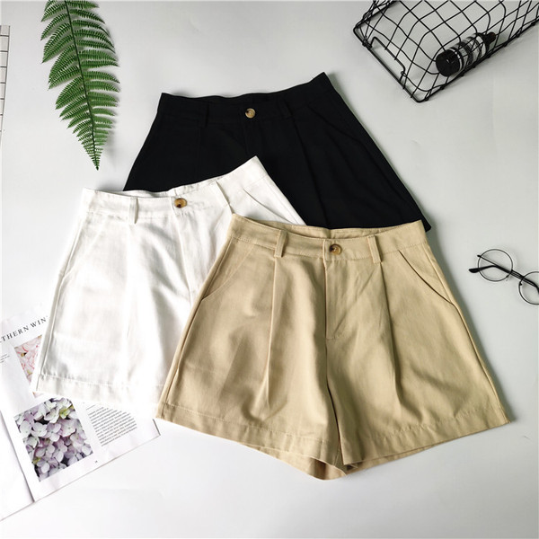 Ежедневни дамски къси панталони в три цвята
