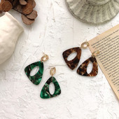 Modern női fülbevaló zöld és barna színben