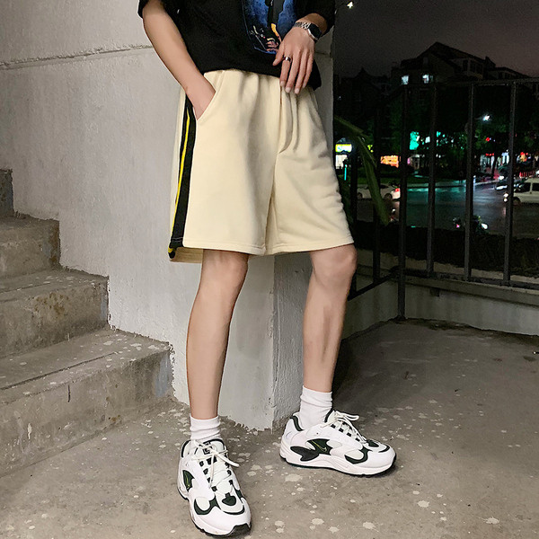 Férfi sport rövidnadrág színes szegéllyel fekete, szürke és bézs színben