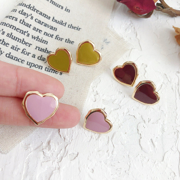 Női fülbevaló szív alakú - három színben