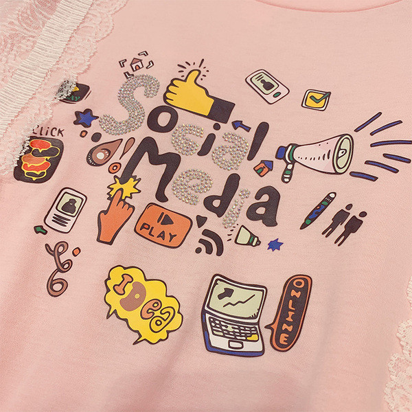 Tricou casual dama cu imprimeu color si dantela in mai multe culori