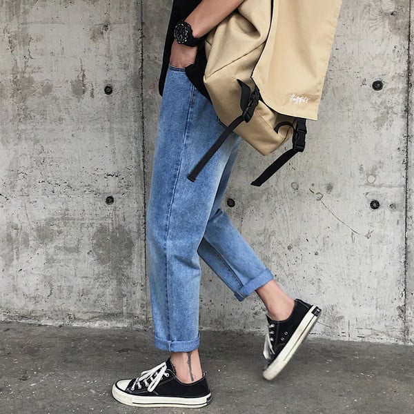 Aktuális férfi farmer sima modell kék és fekete színben