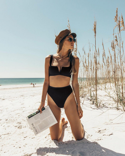 Μαγιό από δύο μέρη με υψηλή μέση σε διάφορα χρώματα