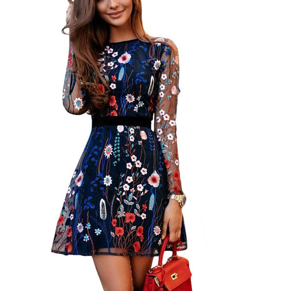 Stílusos női ruha hímzéssel és virágmotívummal, két színben