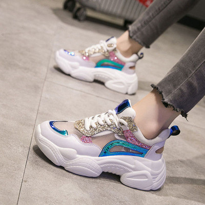 Casual γυναικεία αθληθηκά παπούτσια σε λευκό χρώμα