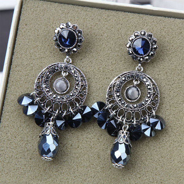 Cercei eleganti de dama cu pietre in albastru