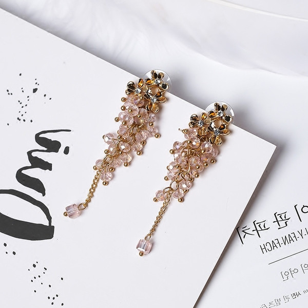 Női hosszú fülbevaló három színben kövekkel