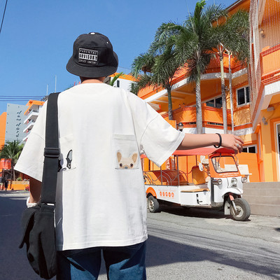 Tricou barbatesc modern cu buzunare si aplicatie in mai multe culori