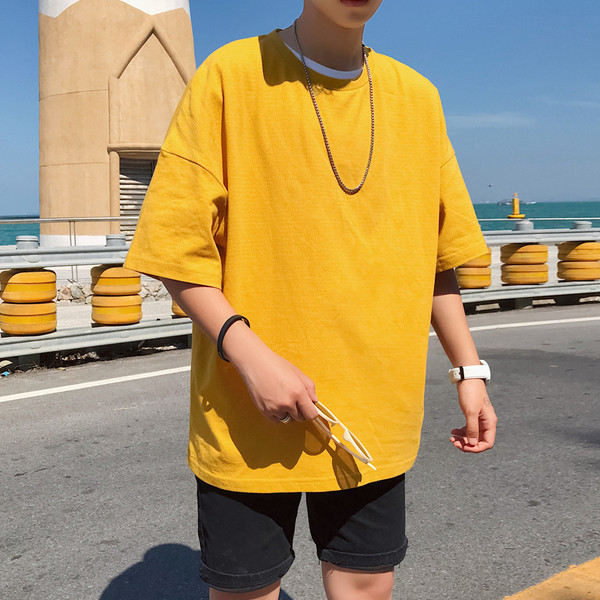 Tricou barbatesc modern cu buzunare si aplicatie in mai multe culori