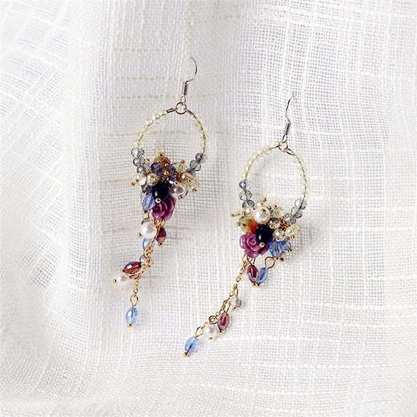 Cercei lungi de dama cu margele colorate