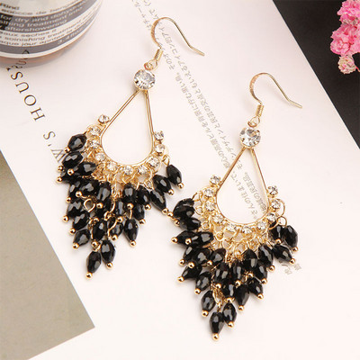 Modern női fülbevaló két színben gyöngyökkel