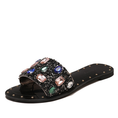 Κομψές γυναικείες παντόφλες με διακοσμητικές πέτρες σε δύο χρώματα