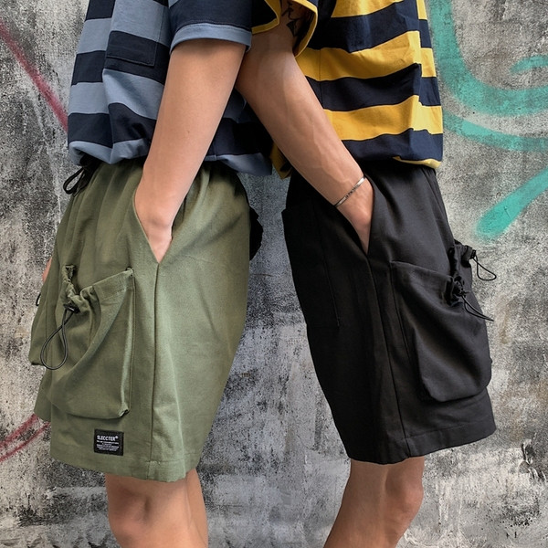 Pantaloni scurți pentru bărbați model nou cu buzunare mari în mai multe culori