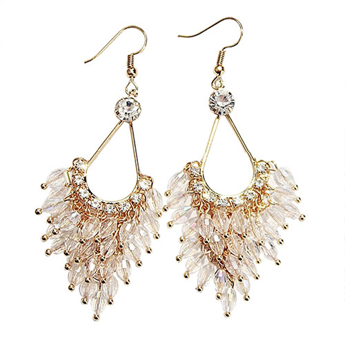 Hosszú női fülbevaló kövekkel és gyöngyökkel