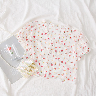 Καθημερινή γυναικεία μπλούζα με ντεκολτέ σε σχήμα V