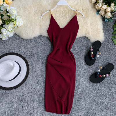 Rochie de dama cu decolteu in V si bretele metalice