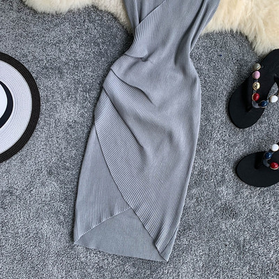 Rochie de dama cu decolteu in V si bretele metalice