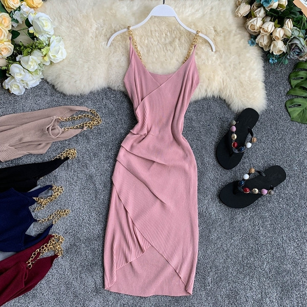 Rochie de dama cu decolteu in V si bretele metalice