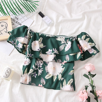 Κομψή γυναικεία μπλούζα σε διάφορα χρώματα με floral μοτίβα