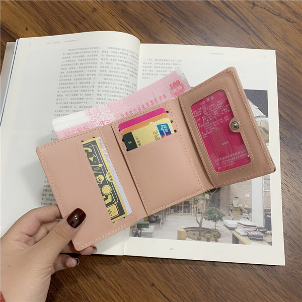 Portofel mic de dama cu inchidere metalica