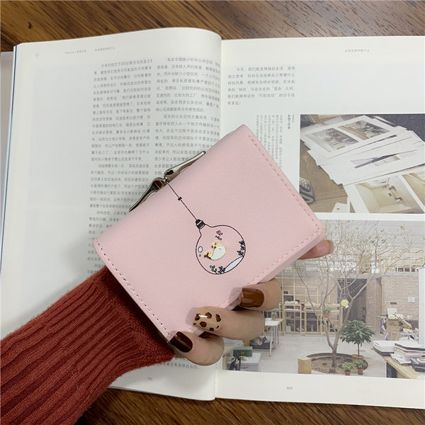 Portofel mic de dama cu inchidere metalica