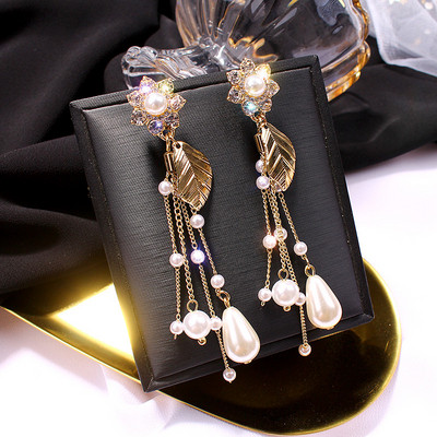 Női felső fülbevaló arany színű kövekkel