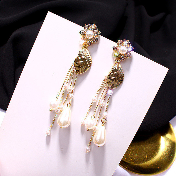 Női felső fülbevaló arany színű kövekkel