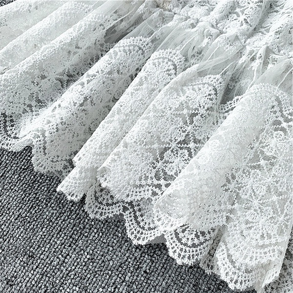 Μοντέρνα γυναικεία  μπλούζα με άσπρο χρώμα  και κοντό μανίκι