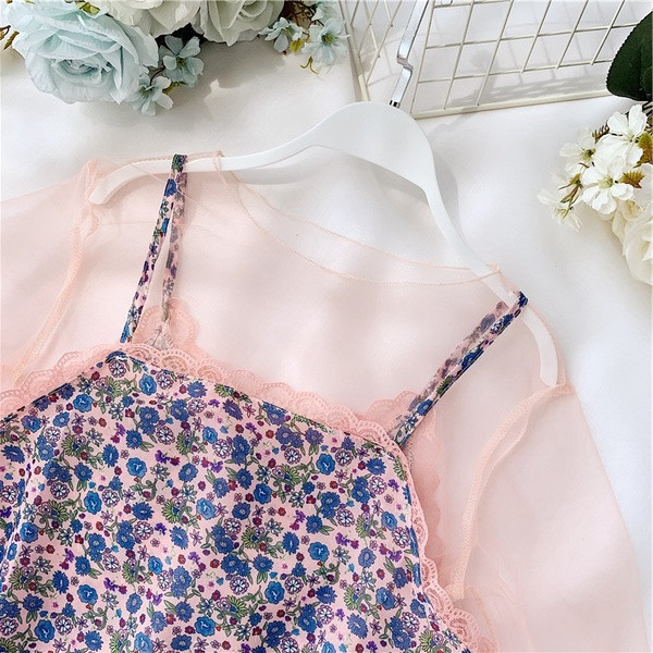 Μοντέρνα γυναικεία μπλούζα  με floral μοτίβο σε τέσσερα χρώματα